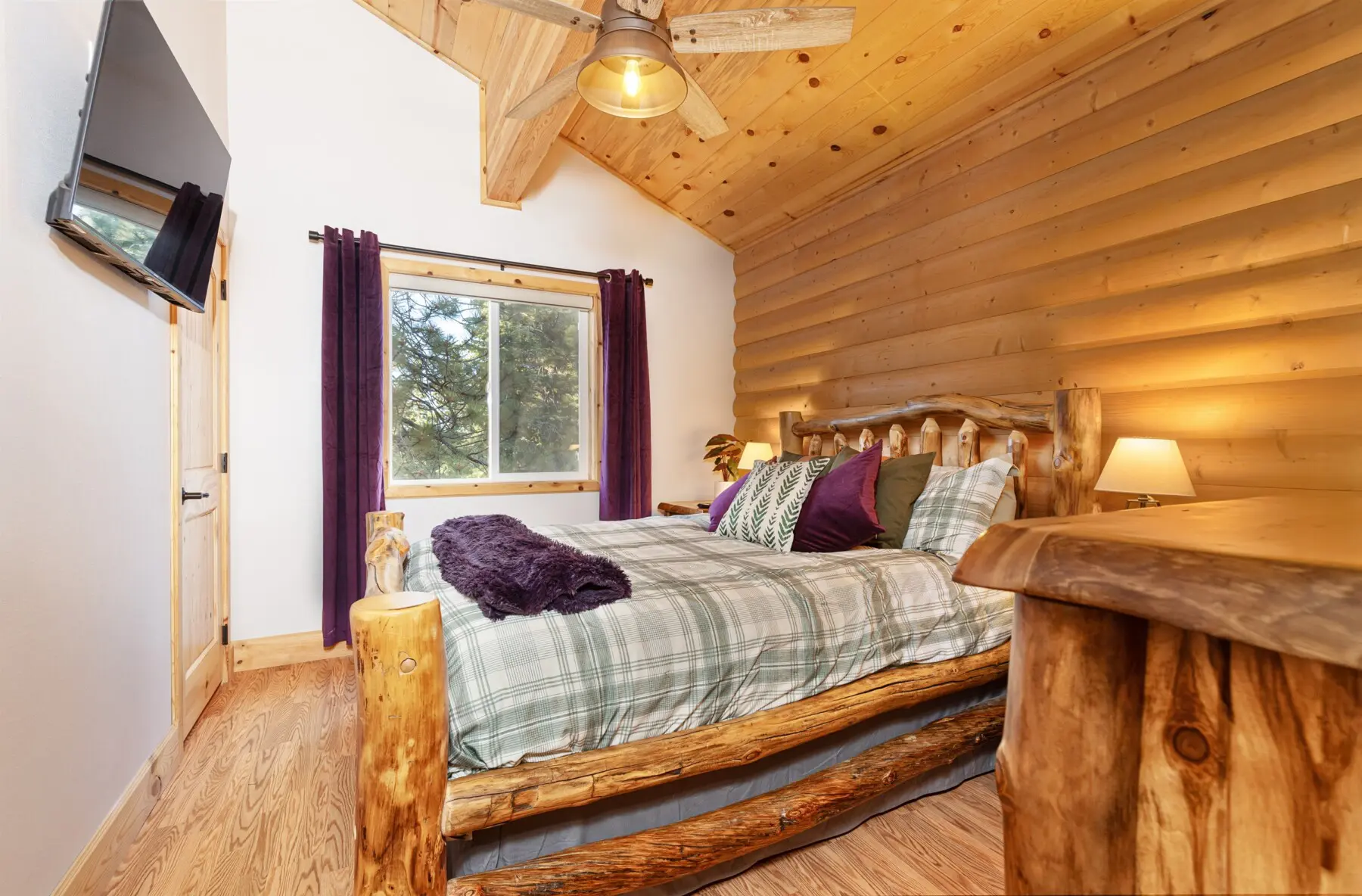 20b9e890f2c446868745982d847f1d8b LargeOriginal.jpg